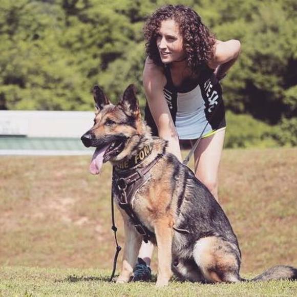 Meet your Posher, Hannah - Picture 1 of 1